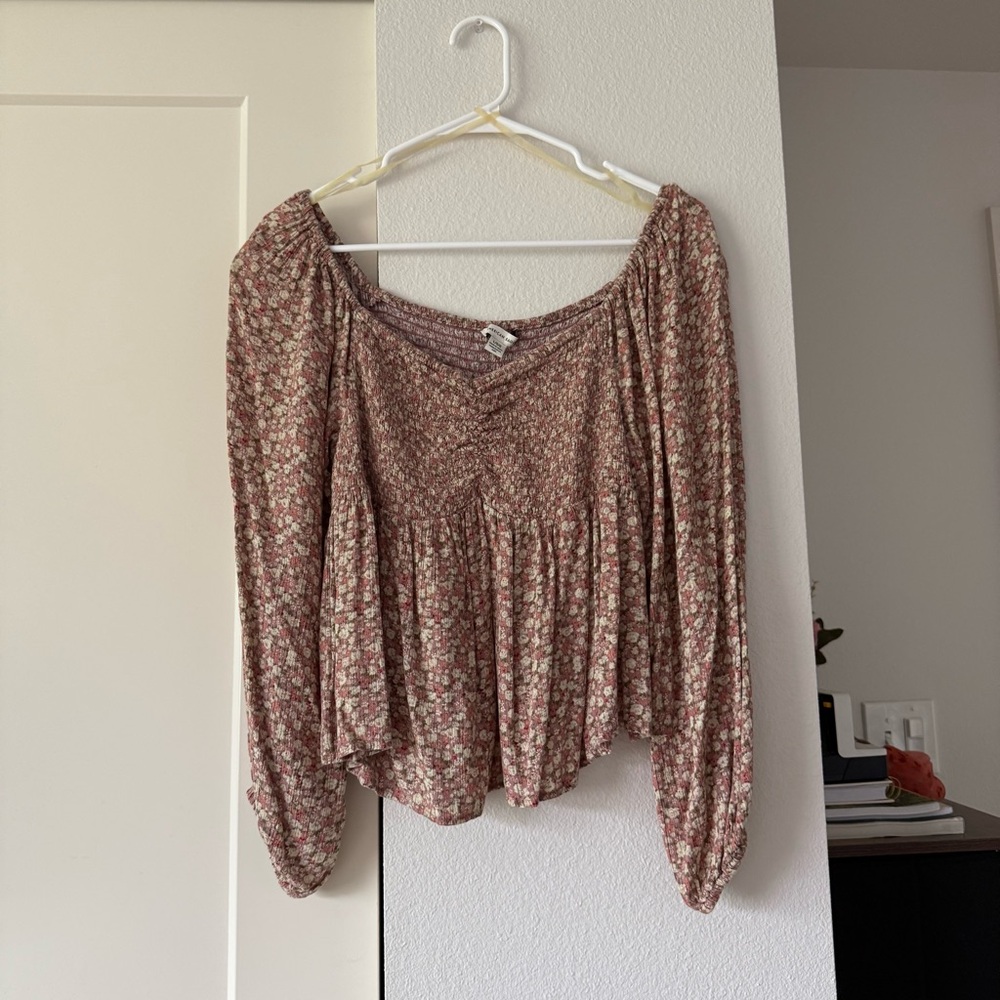 American Eagle Outfitters Floral Blouse in Pink and Cream